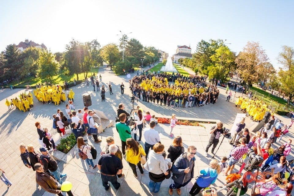 Aleg să zâmbesc! - cel mai mare Smiley uman din România, Oradea