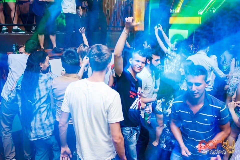 Last Student's Night of this Season, 