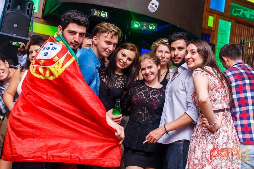 Last Student's Night of this Season, 