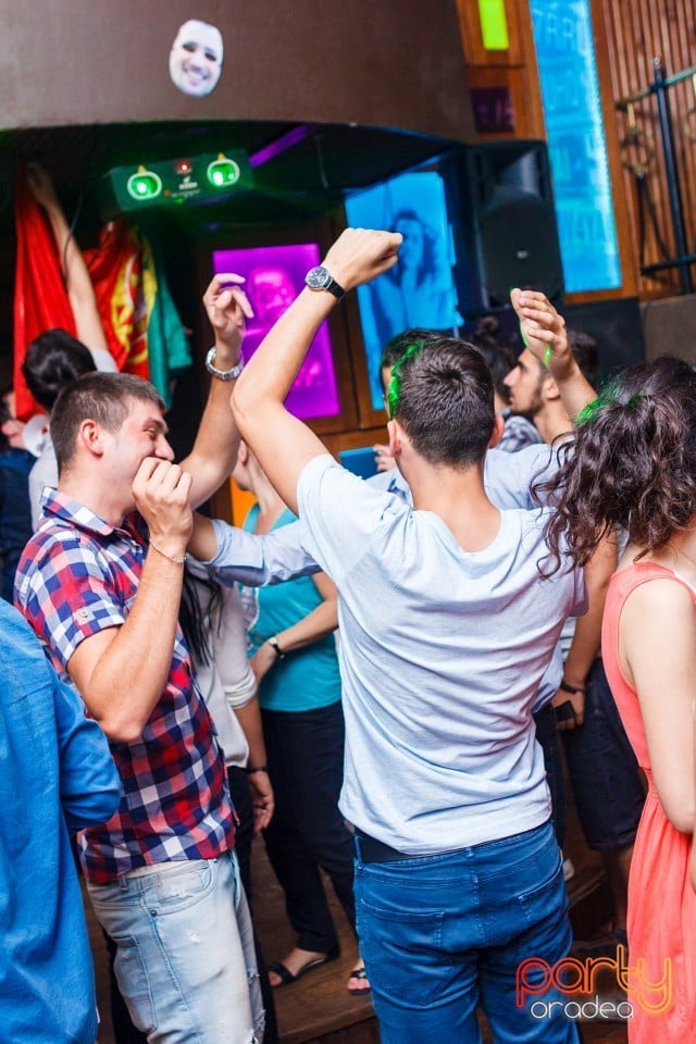 Last Student's Night of this Season, 