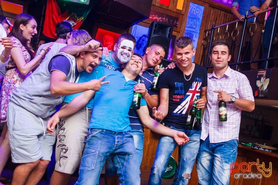 Last Student's Night of this Season, 