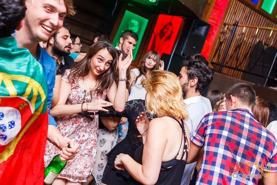 Last Student's Night of this Season, 