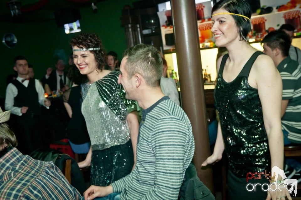 Late Prohibion Party, Green Pub