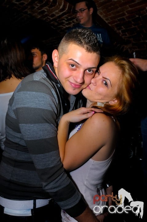 Let's party in Escape!, 