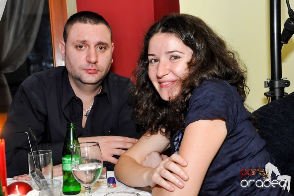 Let`s Talk About Blues, Cocoşelul Nebun
