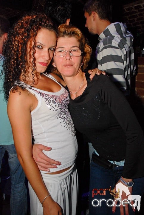 Let the music play!, 