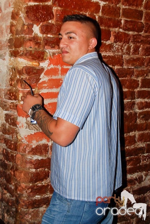 Let the music play!, 