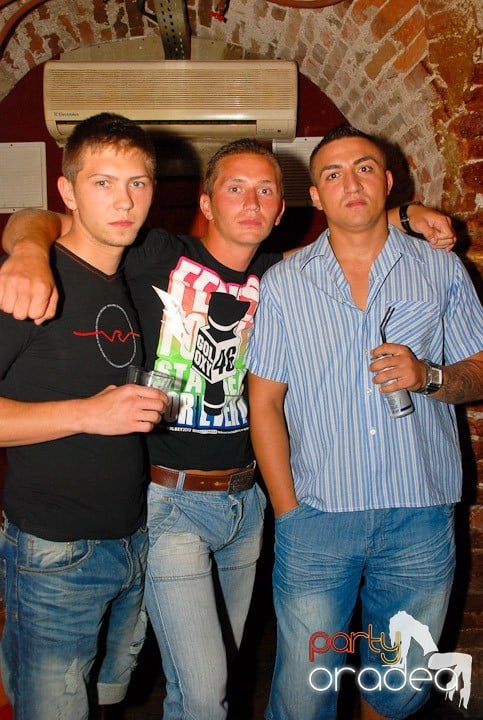 Let the music play!, 