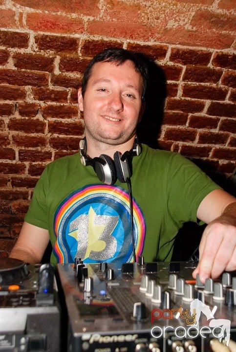 Let the music play!, 