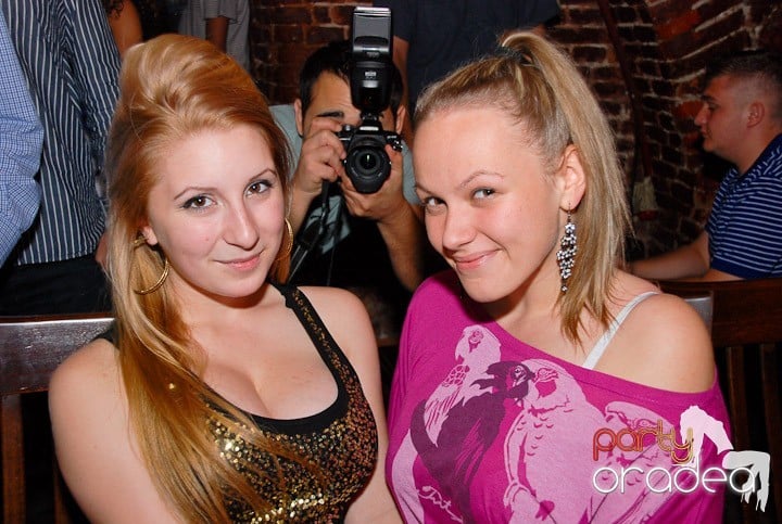 Let the music play!, 