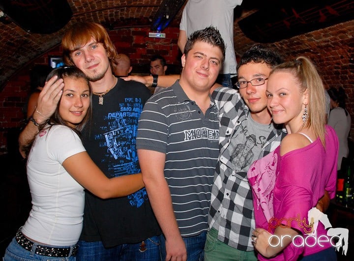 Let the music play!, 