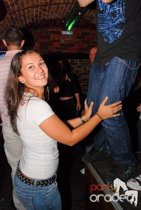 Let the music play!, 