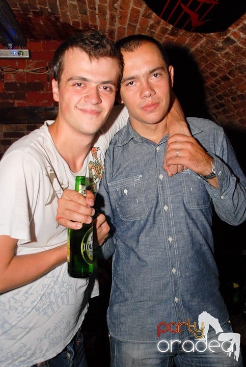 Let the music play!, 