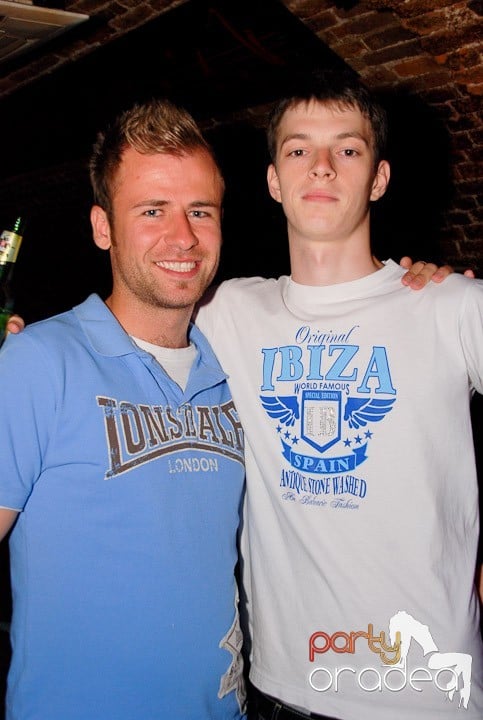 Let the music play!, 