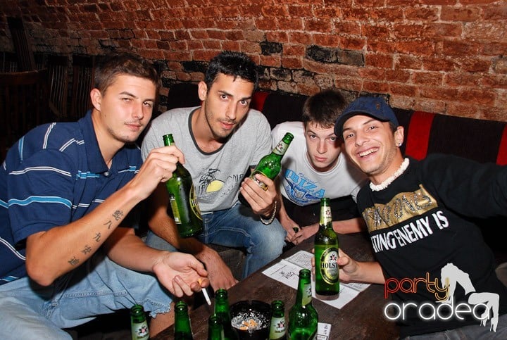 Let the music play!, 