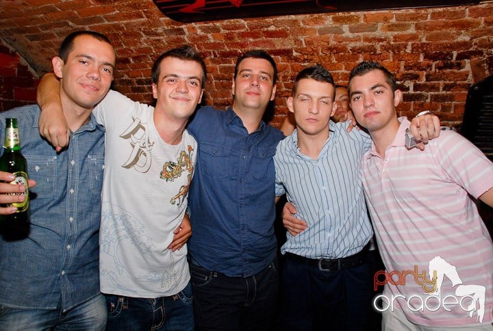 Let the music play!, 