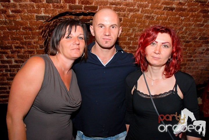 Let the music play!, 