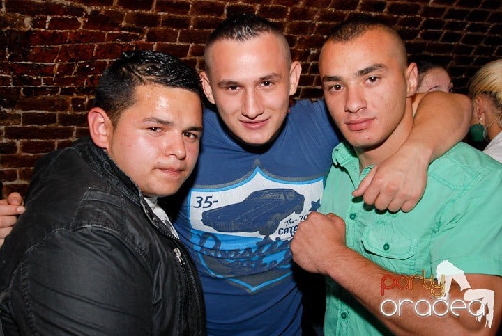 Let the music play!, 