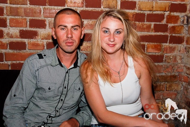 Let the music play!, 