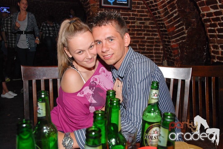 Let the music play!, 