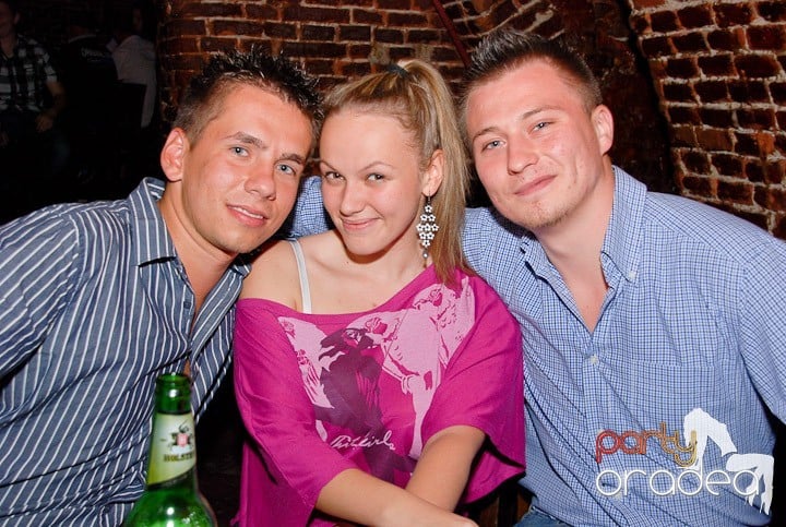 Let the music play!, 