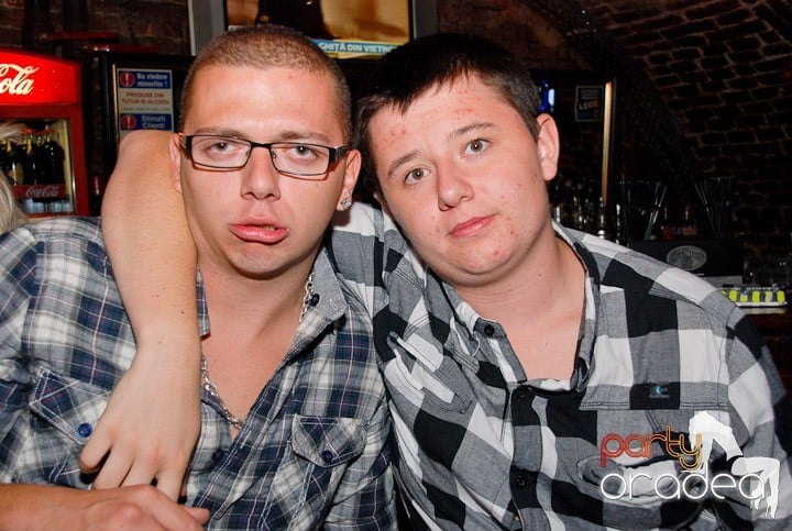 Let the music play!, 