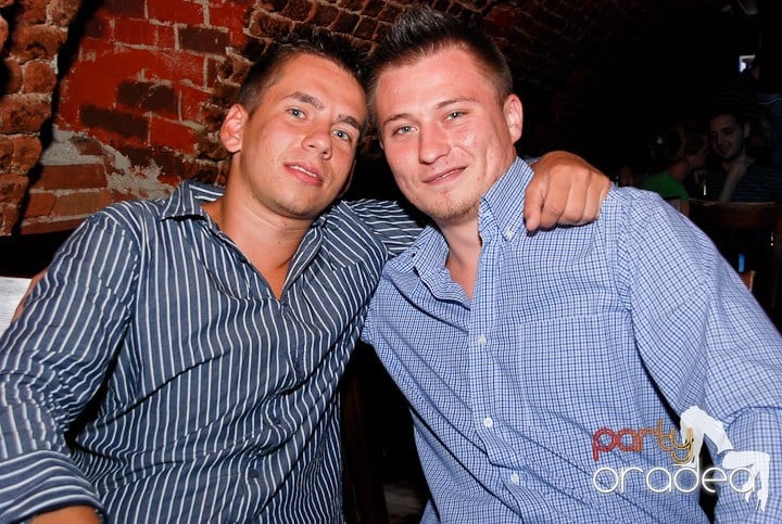 Let the music play!, 