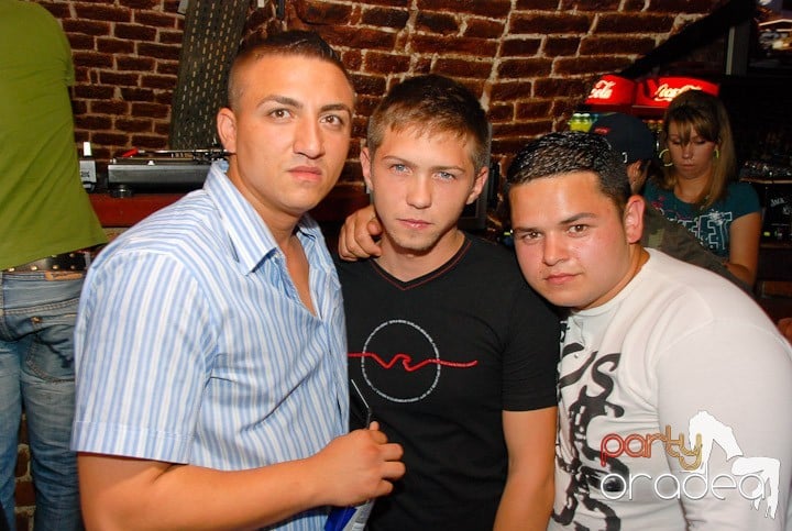 Let the music play!, 