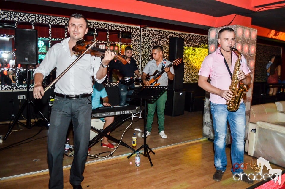 Life - Muzica Live Blaga De La Oradea, 