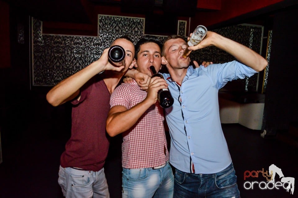 Life - Muzica Live Blaga De La Oradea, 