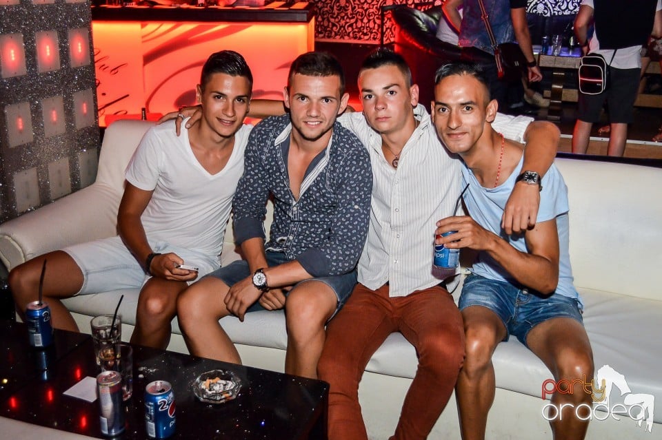 Life - Muzica Live Blaga De La Oradea, 