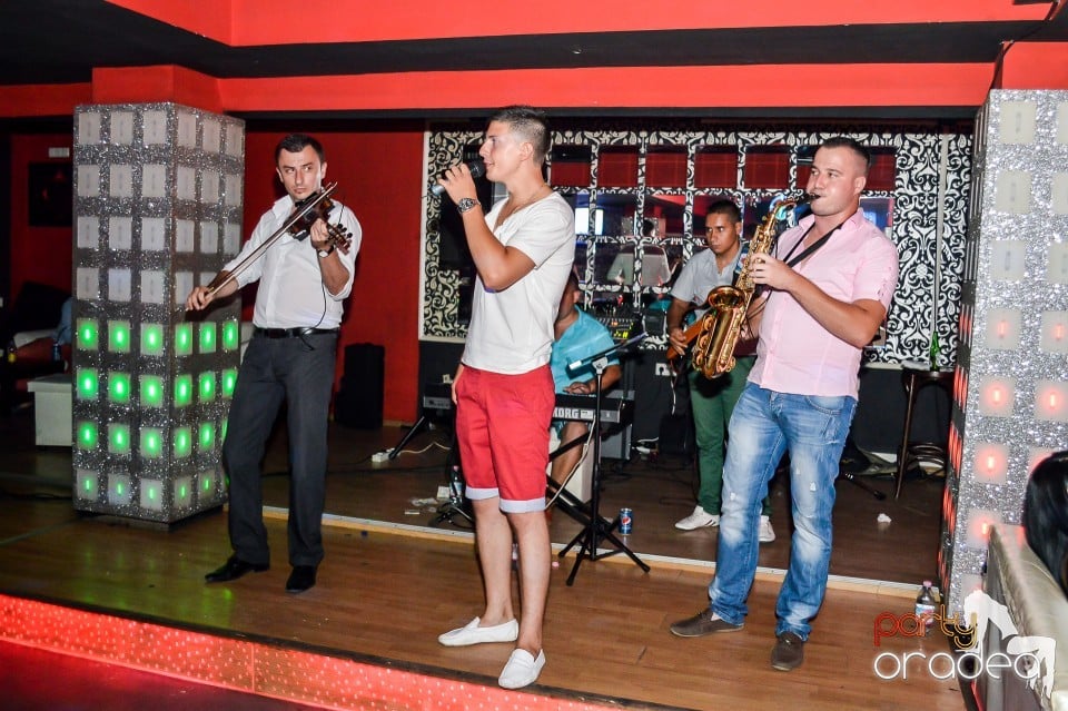 Life - Muzica Live Blaga De La Oradea, 