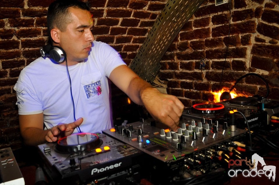 Lizard in the Mix @ Escape, 