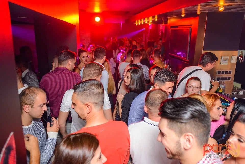 Long Time No See, The Lounge