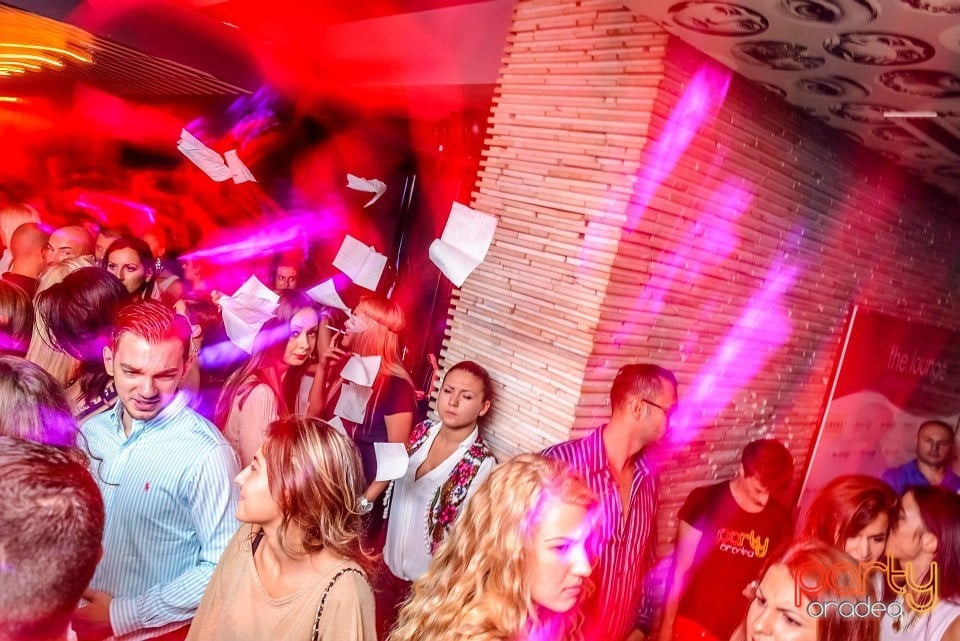 Long Time No See, The Lounge