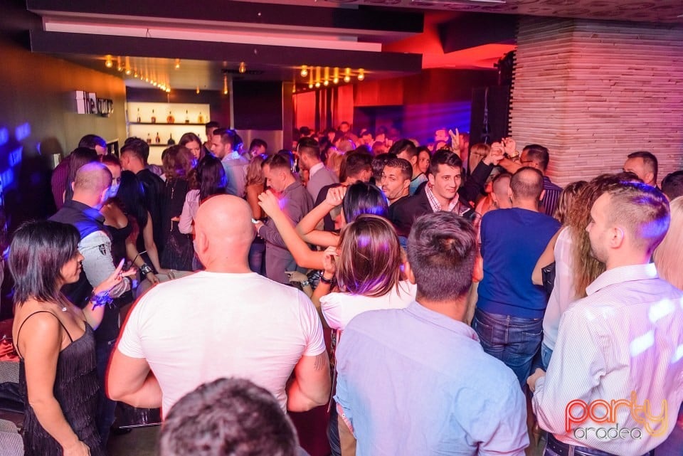 Long Time No See, The Lounge