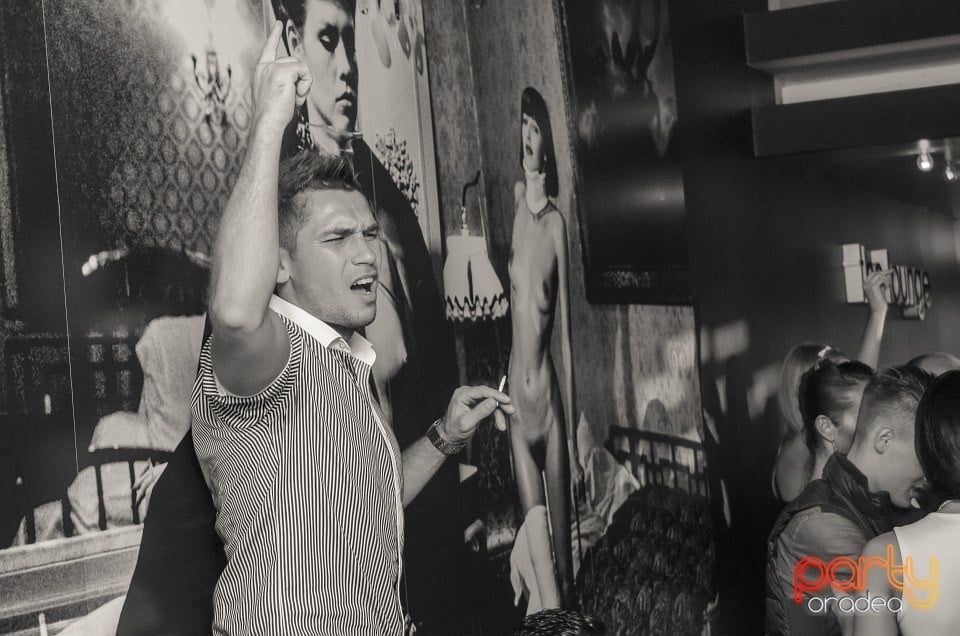 Long Time No See, The Lounge