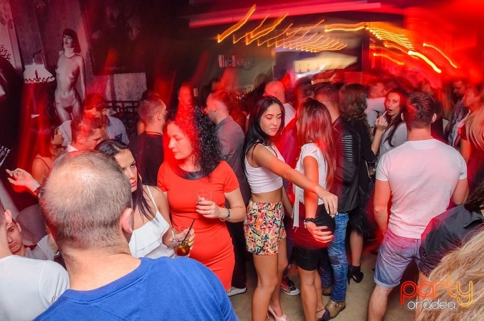 Long Time No See, The Lounge