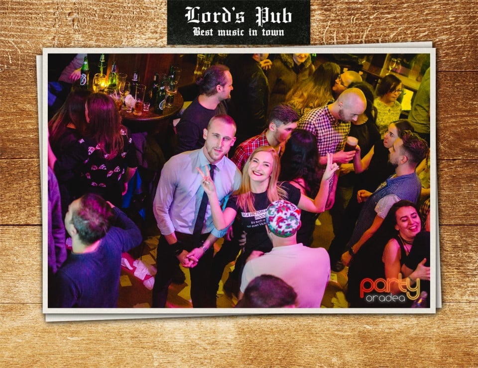 Distracţie în Lord's Pub, Lord's Pub