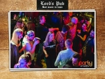 Distracţie în Lord's Pub