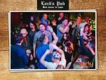 Distracţie în Lord's Pub