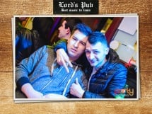 Distracţie în Lord's Pub