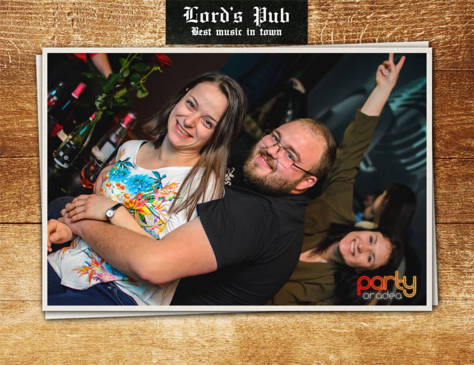 Distracţie în Lord's Pub, Lord's Pub