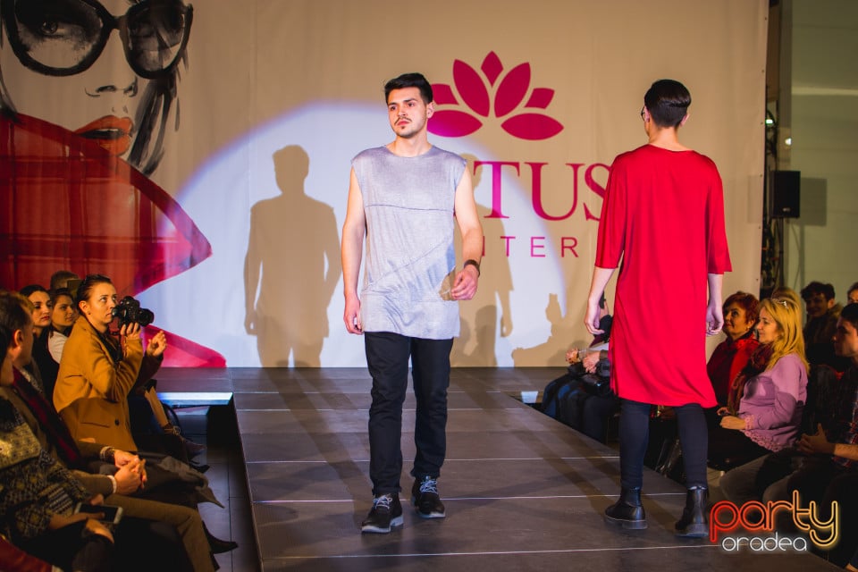 Fashion Gate, Lotus Center