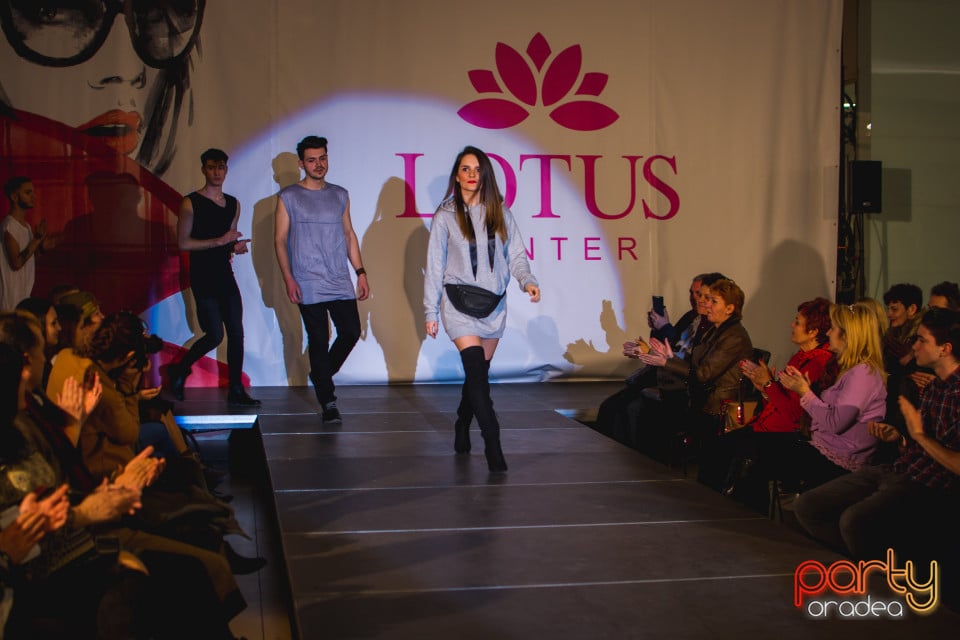 Fashion Gate, Lotus Center
