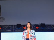 Spring Fashion Show la Lotus Center