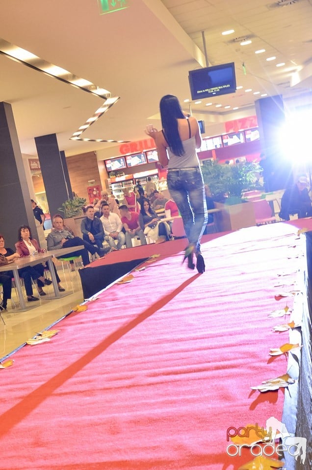 Lotus Fashion Week continuă, Lotus Center