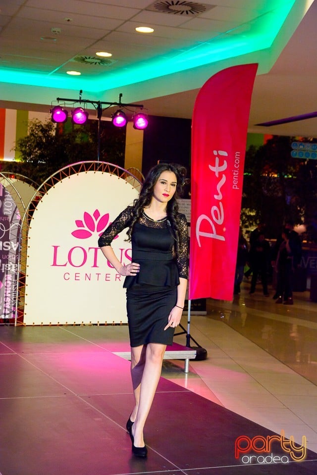 Lotus Fashion Weekend, Lotus Center