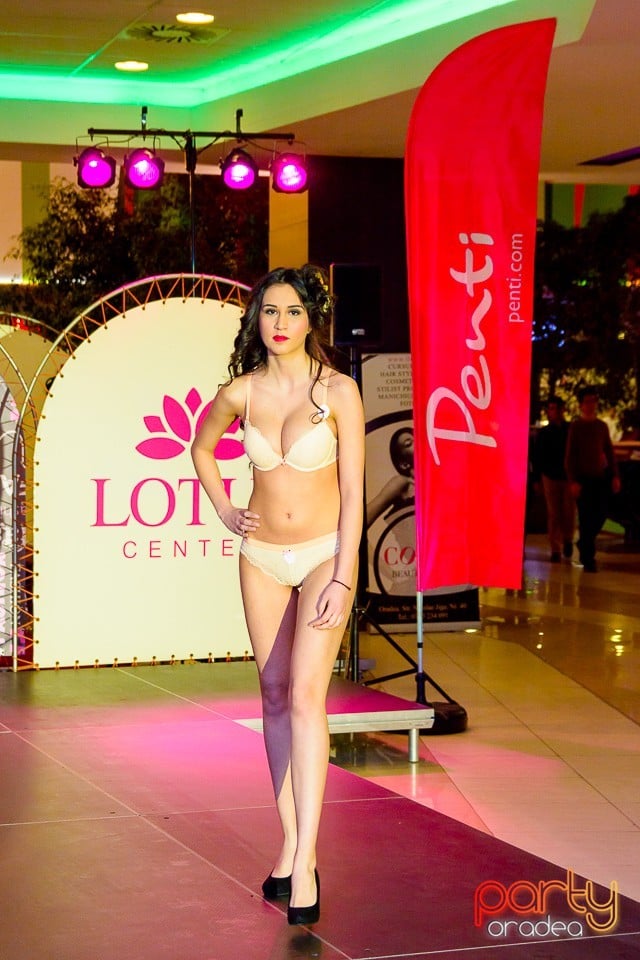 Lotus Fashion Weekend, Lotus Center