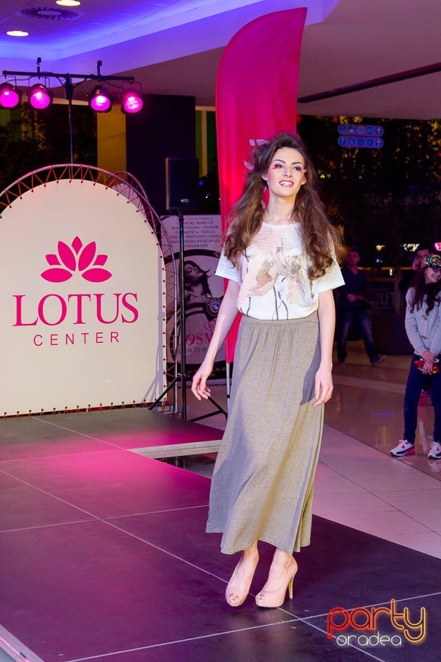 Lotus Fashion Weekend, Lotus Center